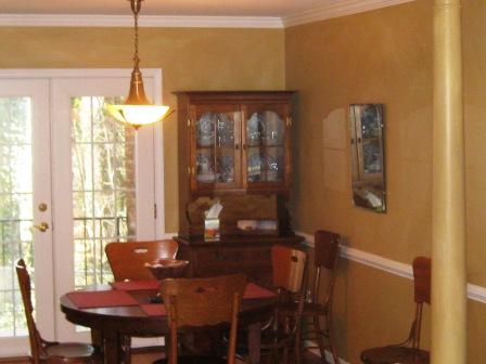 158 HH 1 dining room